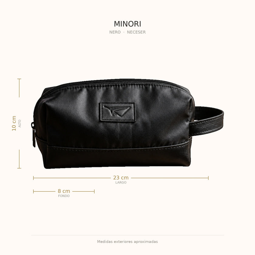 Medidas del neceser MINORI Nero: 23 × 10 × 8 cm