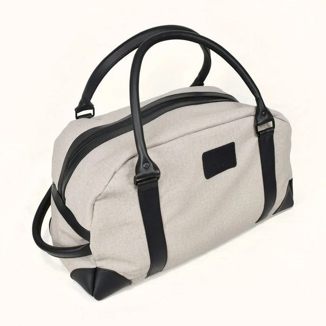 Bolso de fin de semana FERCCINI Portofino Old Money, vista tres cuartos con bolsillos externos con cierre